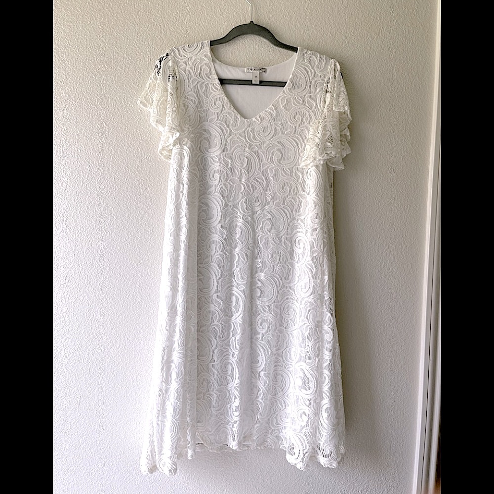 beautiful Dana Butchman white lace dress in size M